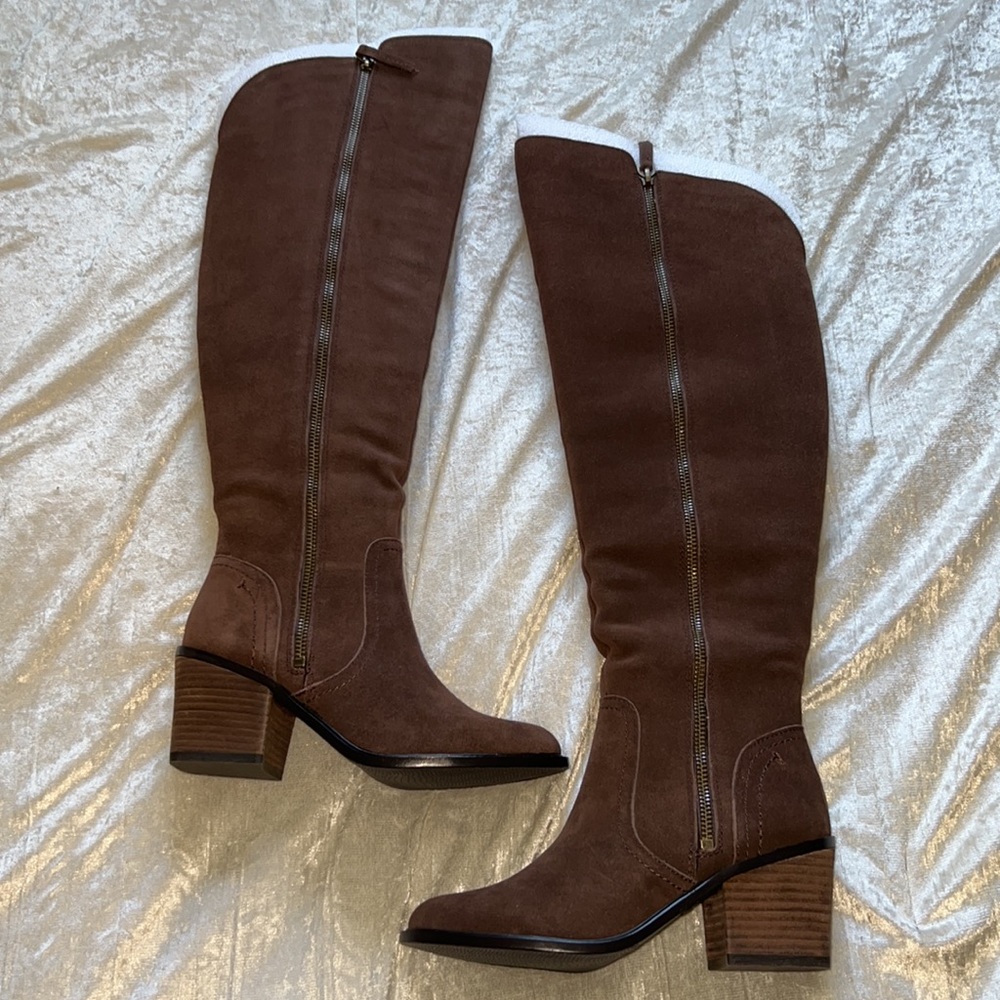 New Crown Vintage Over the Knee Boot Chocolate size 5.5